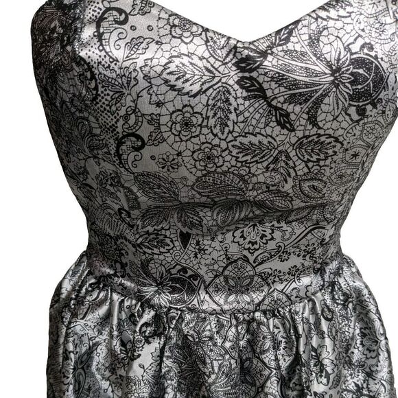 Strapless Layered Cake Dress Heart Shaped Bodice Gray/Black Size 1 - Picture 4 of 8